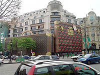 PARIS364a.jpg (20901 bytes)